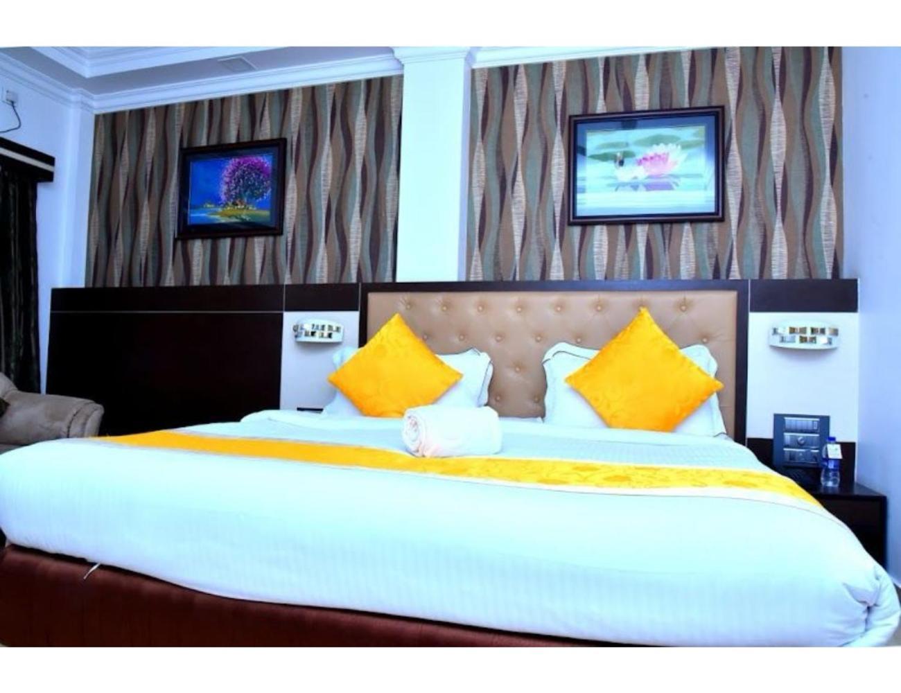 The Grand Krishna Luxury Hotel, Chikmagalur Chikmagalūr Exterior foto