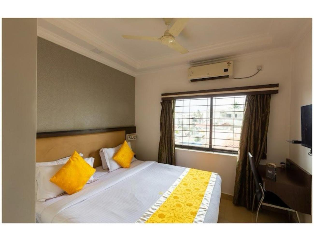 The Grand Krishna Luxury Hotel, Chikmagalur Chikmagalūr Exterior foto