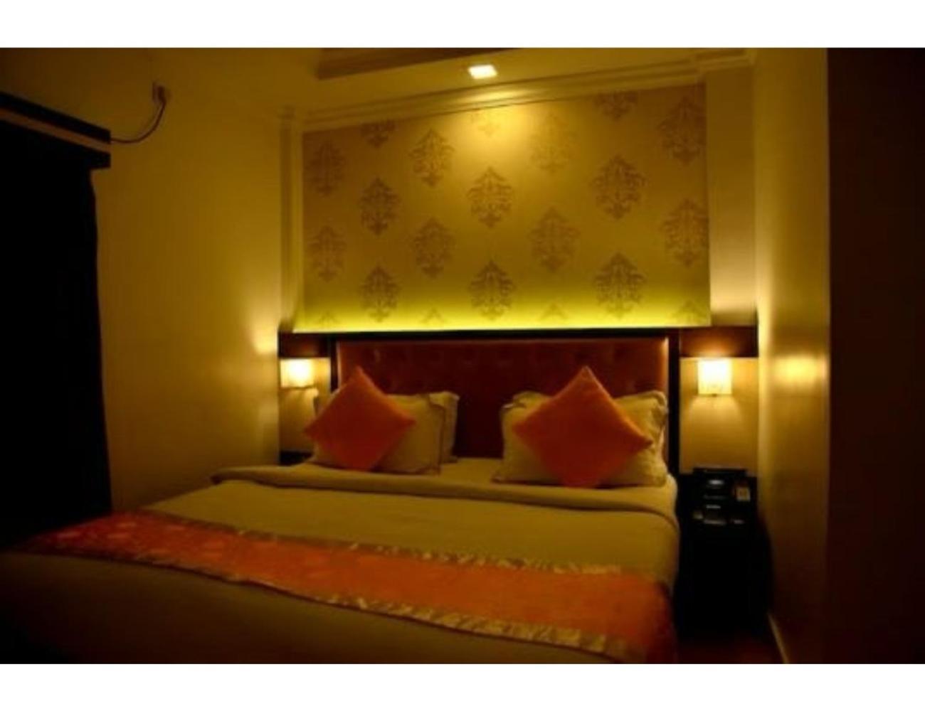 The Grand Krishna Luxury Hotel, Chikmagalur Chikmagalūr Exterior foto